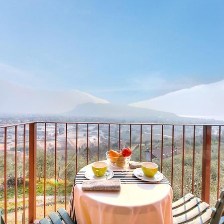 Lake View Dom-Us Apartment - Happy Rentals Riva del Garda Buitenkant foto