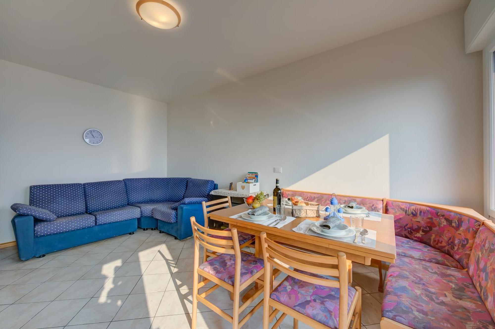 Lake View Dom-Us Apartment - Happy Rentals Riva del Garda Buitenkant foto
