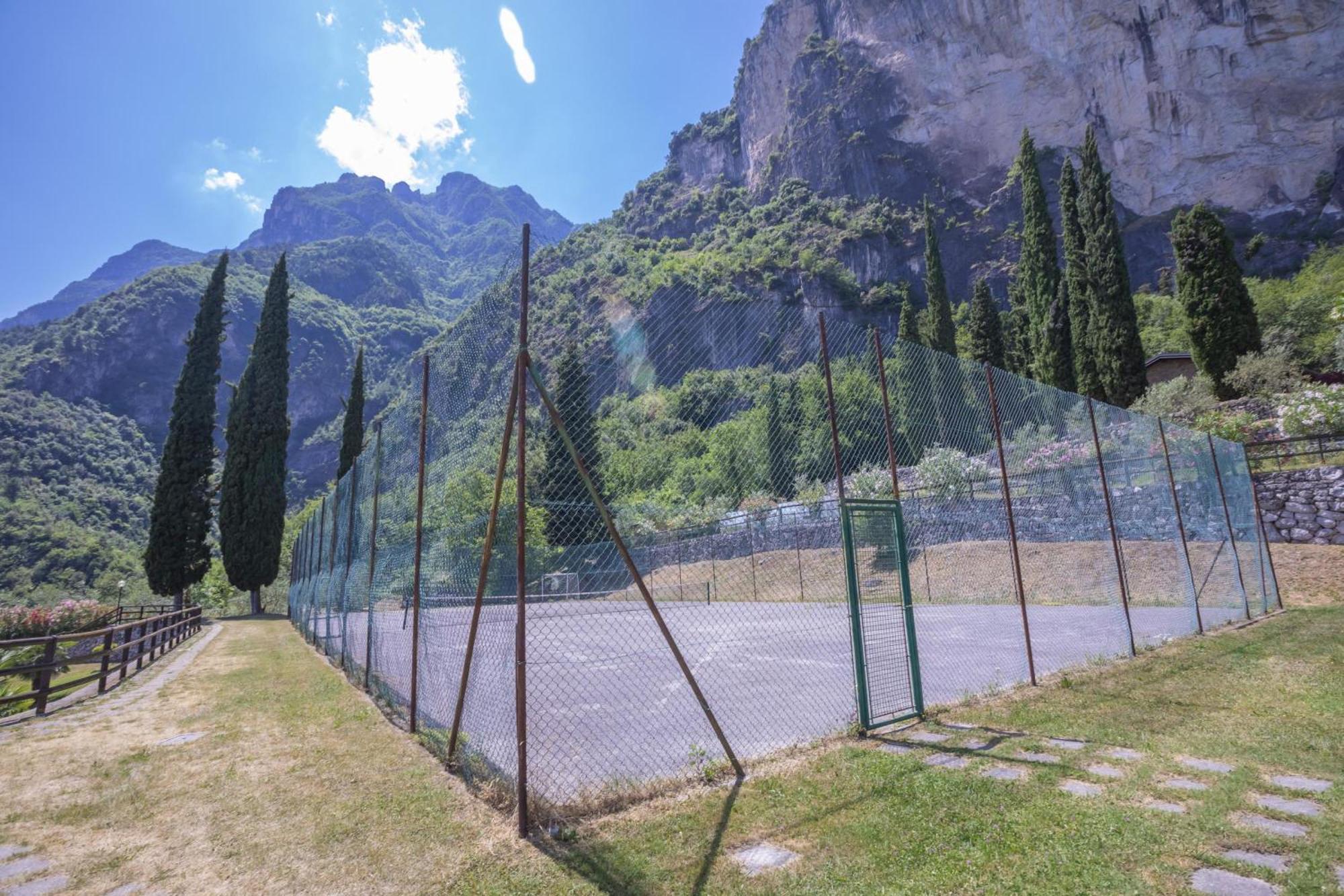 Lake View Dom-Us Apartment - Happy Rentals Riva del Garda Buitenkant foto