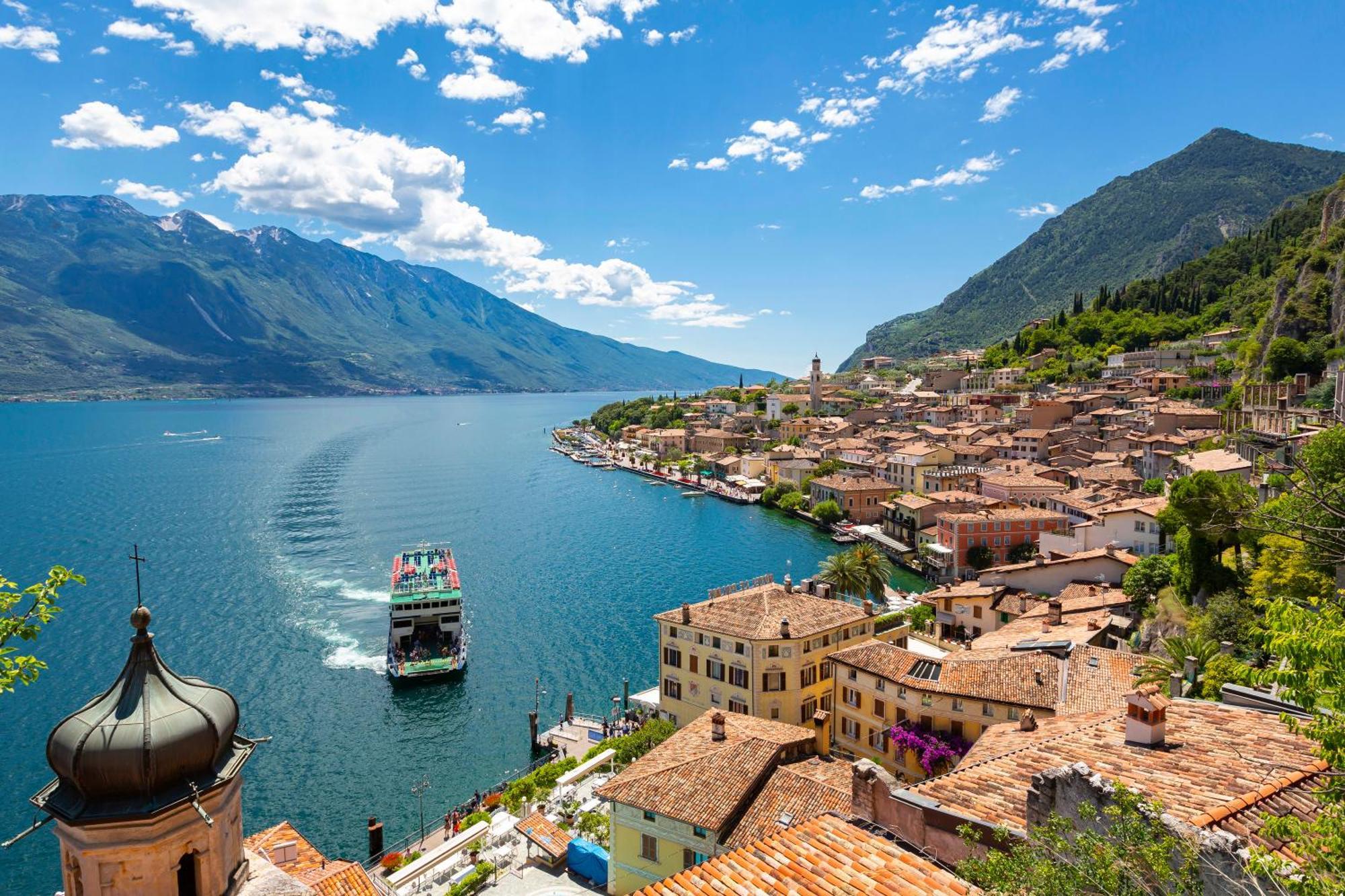 Lake View Dom-Us Apartment - Happy Rentals Riva del Garda Buitenkant foto